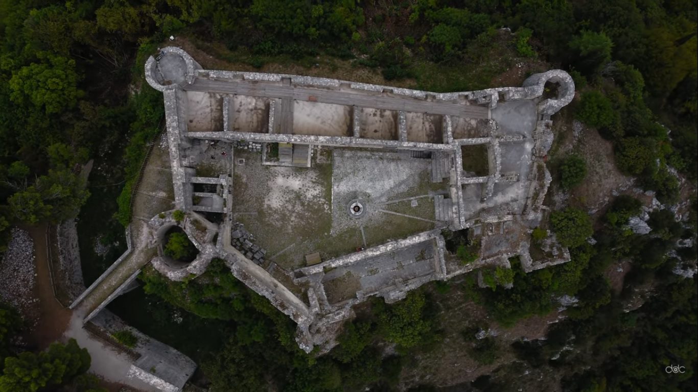 Laviano
